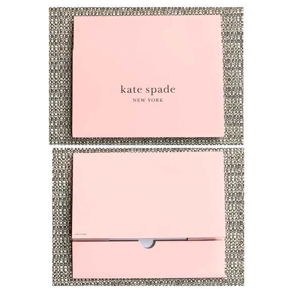 NEW KATE SPADE ♠️ Paper Bag/ Fold Over Gift Box/2 Tissues & Sticker Gifting Set - Picture 2 of 4